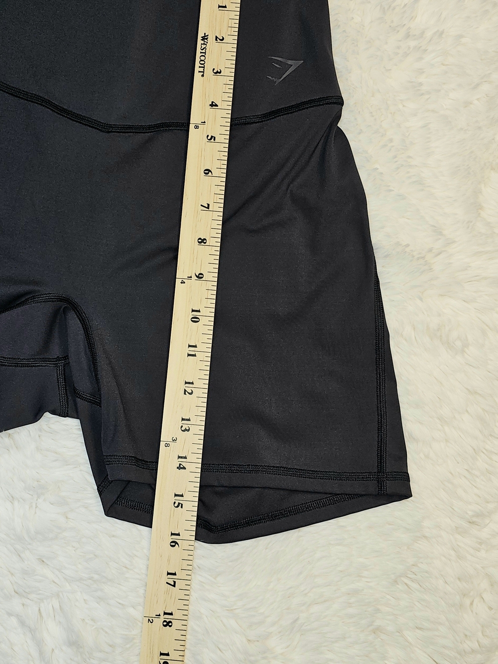 Gymshark Black Training High-Rise Booty Shorts - Size Large - Picture 3 of 7